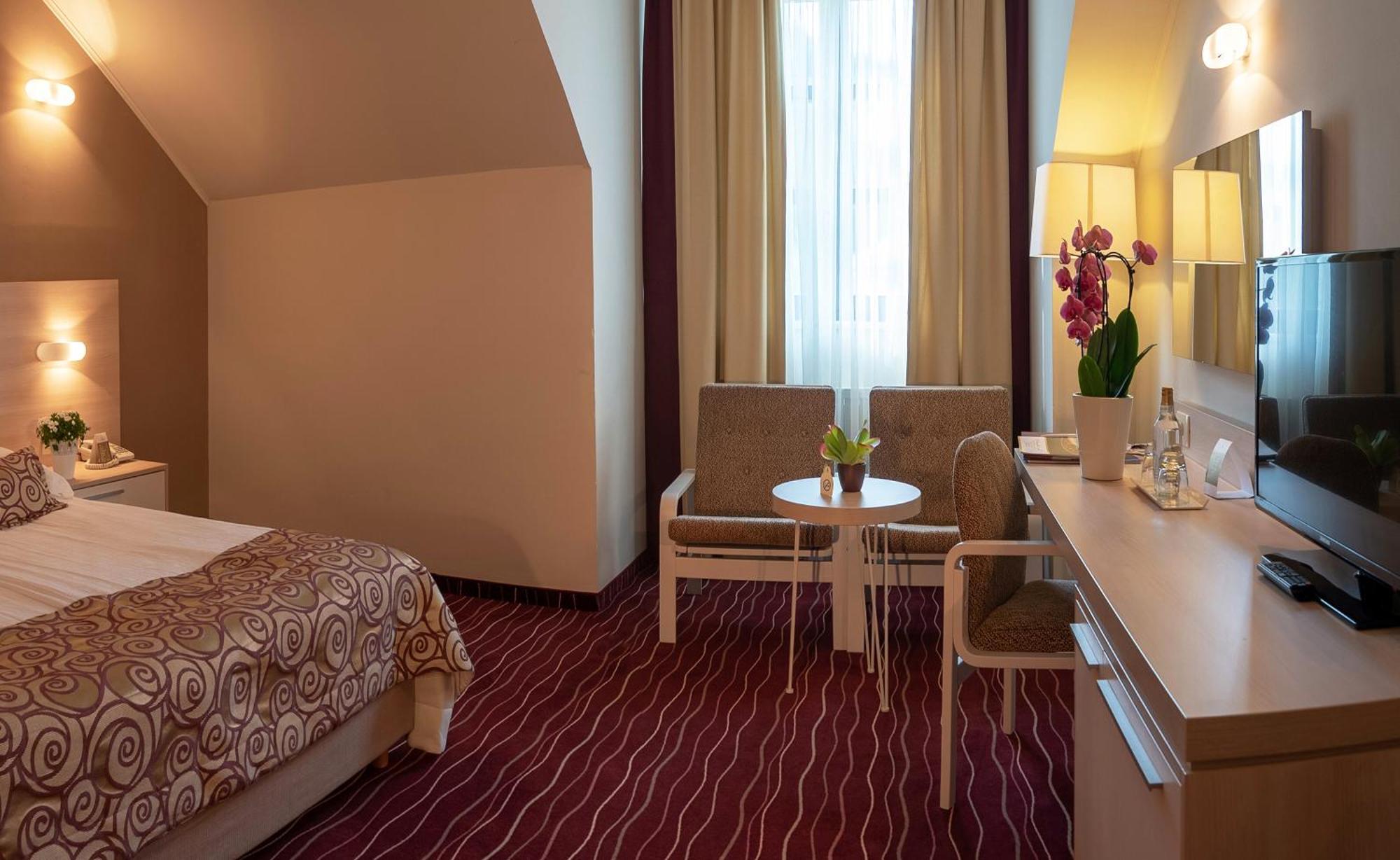 Hotel Zagreb - Health & Beauty Rogaska Slatina Room photo